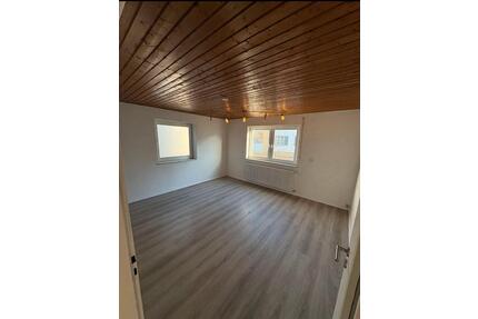 Wohnung 110qm mit Stellplatz - 900,00&nbsp;EUR Kaltmiete, ca.&nbsp; 110,00&nbsp;m&sup2; in Bopfingen (PLZ: 73441)