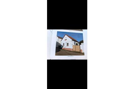 Haus zu vermieten - 1.400,00&nbsp;EUR Kaltmiete, ca.&nbsp; 96,00&nbsp;m&sup2; in Ludwigshafen am Rhein (PLZ: 67067) Rheingönheim