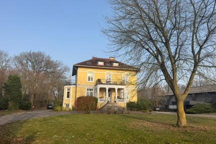 Wunderschöne 4-Zimmer Wohnung im Gutshaus auf dem Brander Hof - Halstenbek