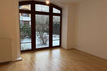 Wohnung zum Mieten in Berlin 1.691,43 € 130.11 m²