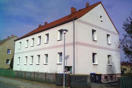 3Zi. Whg. in Voigtstedt mit Wanne, Garten, Garage, Keller - Artern