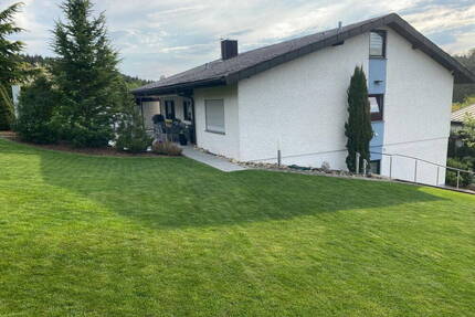 Teilsaniertes Einfamilienhaus mit Garten und neuer Heizung - Billigheim