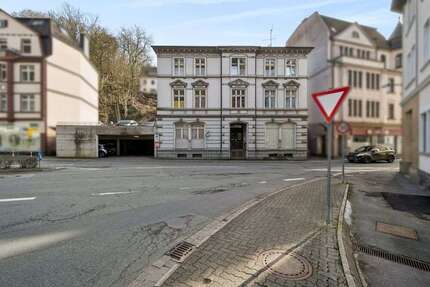 Haus zum Kaufen in Altena 185.000,00 € 161.05 m²