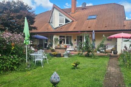 Großzügiges Wohnhaus mit Einliegerwohnung in Höhenlage von Neunkirchen