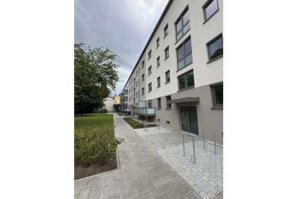 Wohnung zum Mieten in Frankfurt am Main 1.290,00 € 61.19 m²