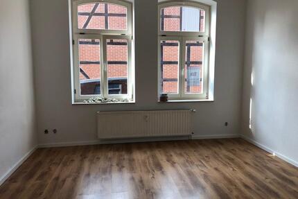 Crivitz Zentrum - 3 Zimmer Wohnung mit EBK und Stellplatz