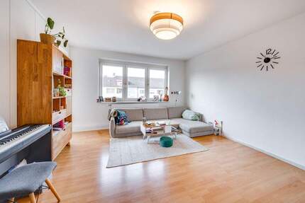 AIGNER - Lichtdurchflutete 4-Zimmer-Wohnung mit optimalem Grundriss & Westbalkon - München Milbertshofen-Am Hart