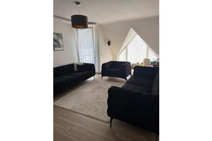 Charmante, umfassend sanierte Wohnung mit 66 m² Wfl. + 33 m² Nfl. - Duisburg Duisburg-Mitte