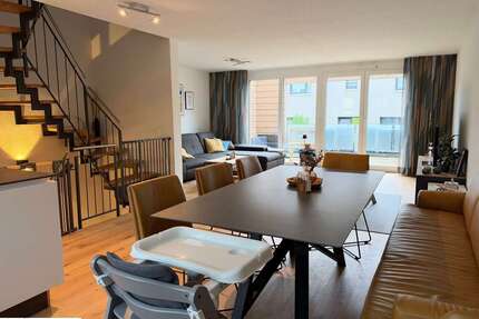 Haus zum Mieten in Böblingen 2.100,00 € 135 m²