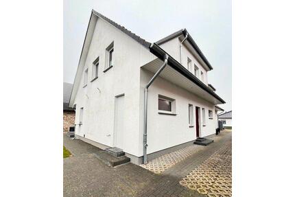 Doppelhaushälfte in bester Lage !!! - Elmenhorst/Lichtenhagen