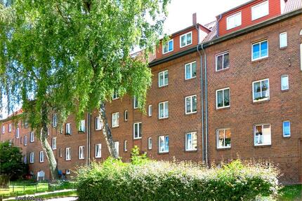 BUSCH-IMMOBILIEN ~ Gemütliche Maisonetten-Wohnung mit Einbauküche! - Güstrow