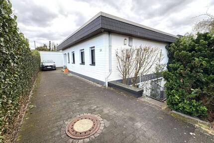 Charmantes, großzügiges Familienhaus mit Garten in Köln-Esch