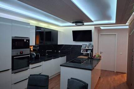 Moderne 4-Zimmer-Wohnung mit Balkon in Nürnberg