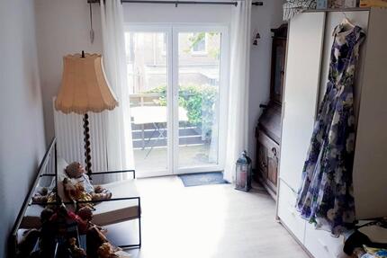 Hafennähe! 1-Etage-Wohnung mit Balkon in sehr guten Zustand - Husum