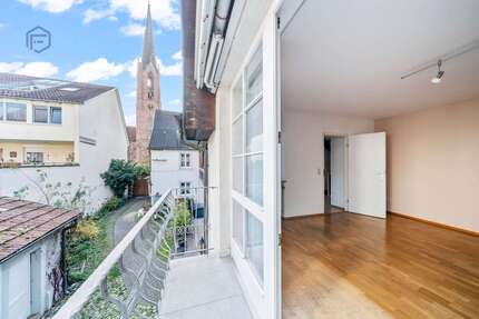 Haus zum Kaufen in Eichstetten am Kaiserstuhl 890.000,00 € 450 m²