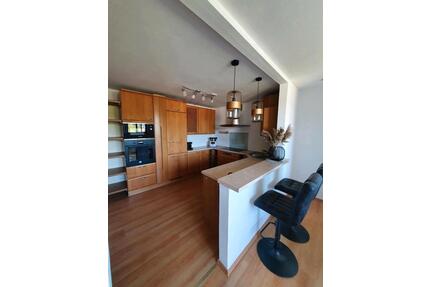 3,5 Zimmer Wohnung in ruhigem 3-Familienhaus mit EBK - Queidersbach