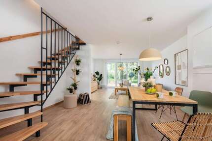 Haus zum Mieten in Röth 1.750,00 € 141 m²