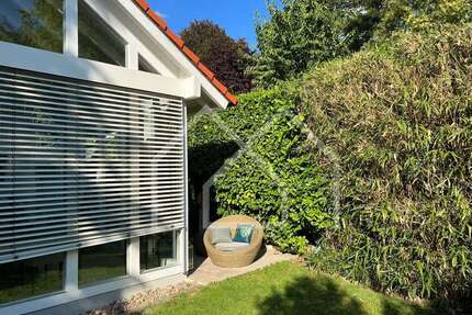 Haus zum Kaufen in Seeheim-Jugenheim 1.390.000,00 € 240 m²