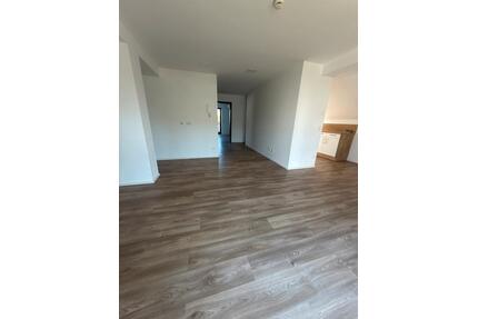 Moderne 2-Zimmer DG-Wohnung mit Balkon - Passau Auerbach