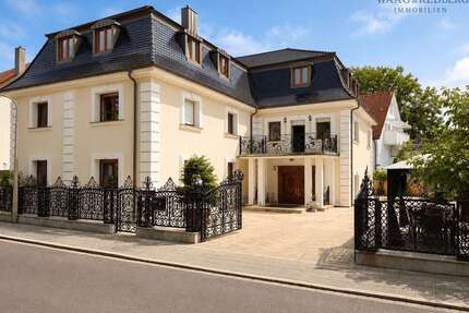 Haus zum Kaufen in Nürnberg 1.550.000,00 € 551 m²