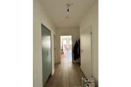 Schönes WG-Zimmer in der Kölner Südstadt ab dem 10.05 frei