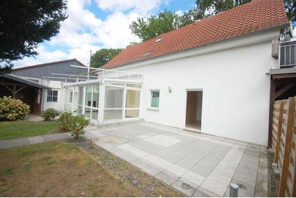 Haus mit 6 Zimmer, Garten, Kamin und Wintergarten in Volkse zu Vermieten - Hillerse