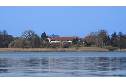 Helle 3 Zimmer Wohnung am See mit eigener Badestelle - Templin