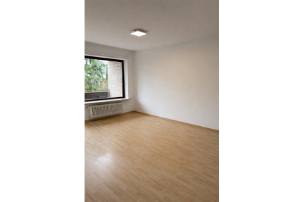 Helle und optimal geschnittene 2-Zimmer-Wohnung mit Balkon - Seevetal