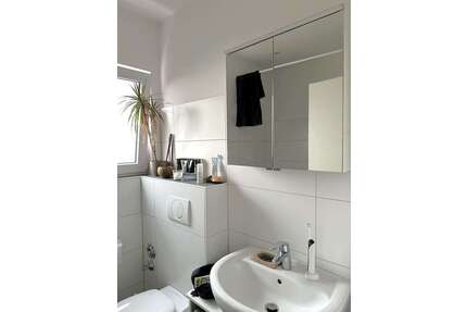 Haus zum Kaufen in Bonn 1.090.000,00 € 330 m²