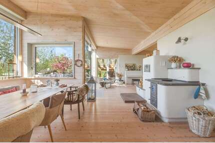 Haus zum Kaufen in Bad Liebenzell 1.800.000,00 € 286 m²