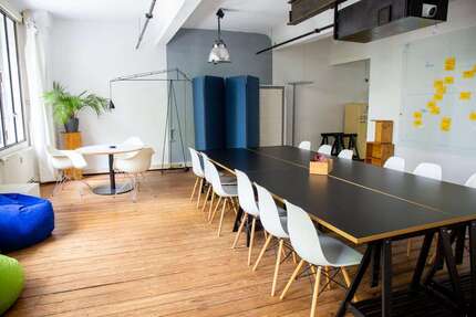Büro in Hamburg 180,00 € 4 m² - 180,00&nbsp;EUR Kaltmiete, ca.&nbsp; 4,00&nbsp;m&sup2; in Hamburg (PLZ: 22765)