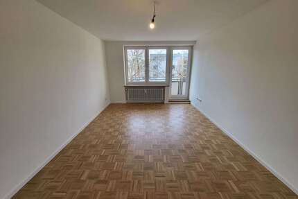 Wohnung zum Mieten in Augsburg 967,00 € 74.94 m²