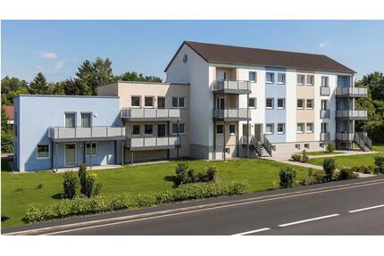 Moderne 2-Zimmer-Wohnung mit Balkon – Erstbezug nach Sanierung des gesamten Wohngebäude - Tirschenreuth