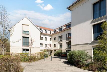Modern, komfortabel und barrierefrei Wohnen im Blütenhof am Kaitzbach unweit des Wasaplatzes. - Dresden Prohlis