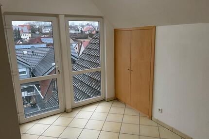 Attraktive Dachgeschosswohnung 3. OG 4Zi-Kü-Bad - Lichtenau