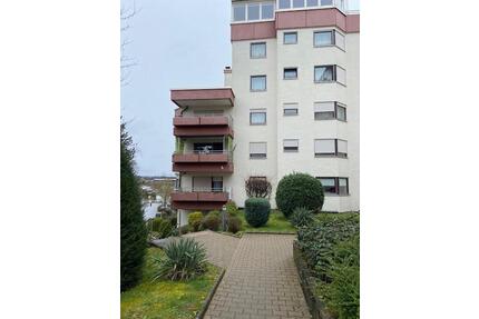 Böblingen - frisch renovierte 2-Zimmer-Wohnung mit Terrasse, EBK, TG
