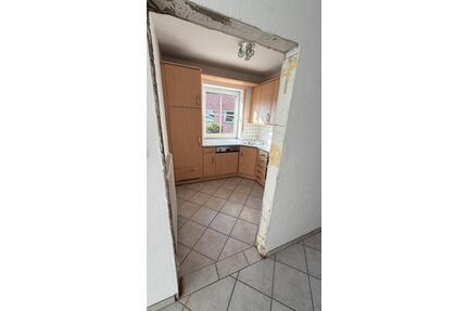 Schöne 2 Zimmer Wohnung - 900,00&nbsp;EUR Kaltmiete, ca.&nbsp; 92,00&nbsp;m&sup2; in Hüllhorst (PLZ: 32609)