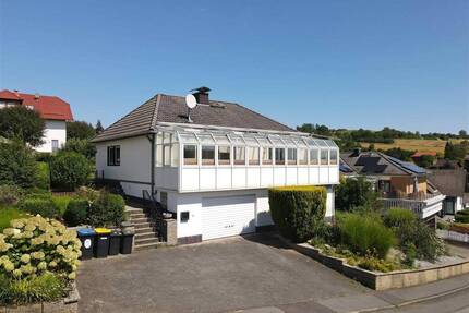 Lichtdurchfluteter Bungalow in Bestlage - mit traumhaftem Wintergarten - Berkatal Frankershausen