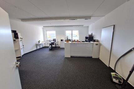 Große Bürofläche mit 40,65 m² für mehrere Mitarbeiter im Nobel Business Center - Mönchengladbach West