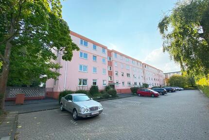 Schön geschnittene 3- Zimmer - Wohnung mit Loggia in ruhiger Lage - Bonn Bad Godesberg