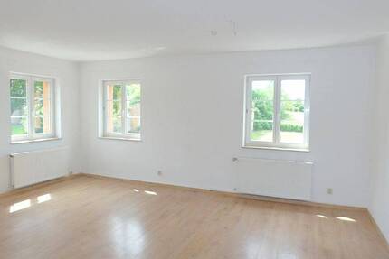 Geräumige 3-Zimmer-Wohnung mit Laminatboden 