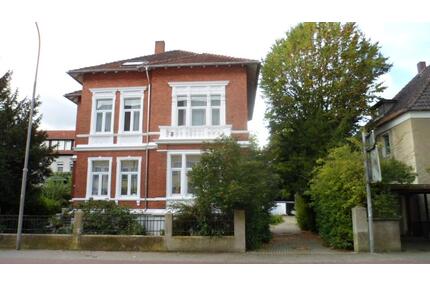 Dachgeschoßwohnung inGründerzeitvilla in Herford Zentrum zu verm.