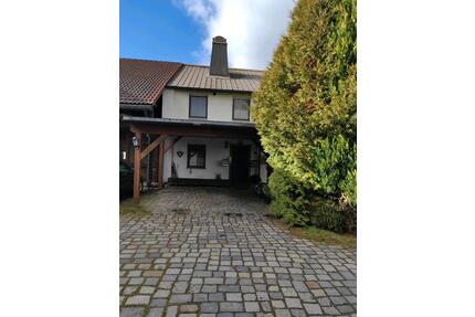 Haus 188m2 mit kleinem Garten und carport in Horgau