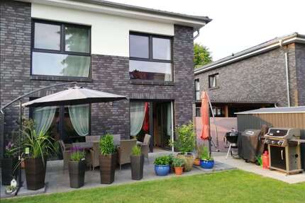 Haus zum Mieten in Lehrte 1.490,00 € 126 m²