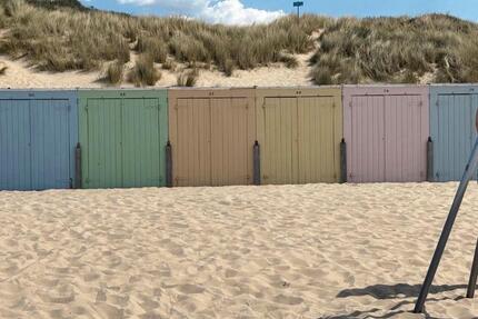 Strandkabine Oostkapelle Piraat - Neuss Augustinusviertel