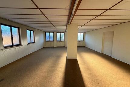 Lagerfläche in Unkel - ca. 130 m² + optional weitere 100 m² im DG
