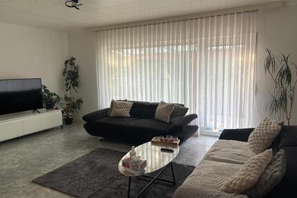 Schöne 5-Zimmer-Wohnung mit Balkon in Lollar