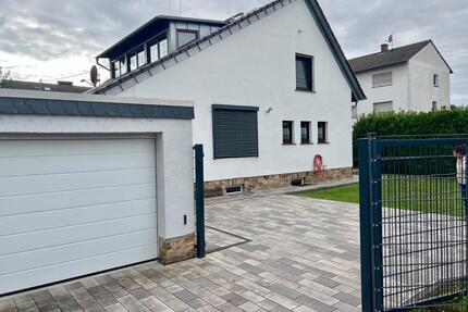 Familienhaus mit Sauna, Gartenidylle und viel Platz nahe Frankfur - Hattersheim am Main