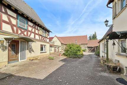 Haus zum Kaufen in Böhl-Iggelheim 719.000,00 € 195 m²