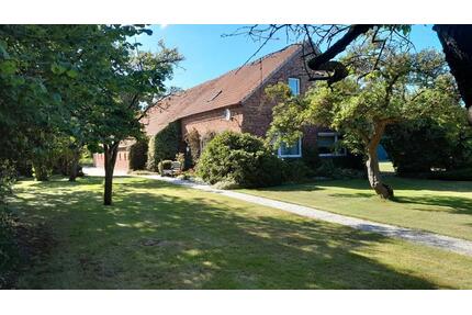 Bauernhof m. Land am Haus, Idyll in Waldnähe, Pferdehaltung mögl. - Esens